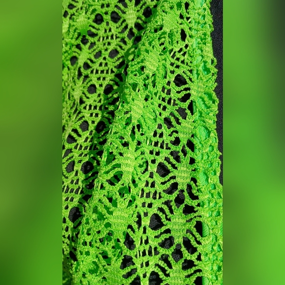 Amazing Neon Green Crochet Lace Tie-Front Cover-Up - Picture 7 of 13